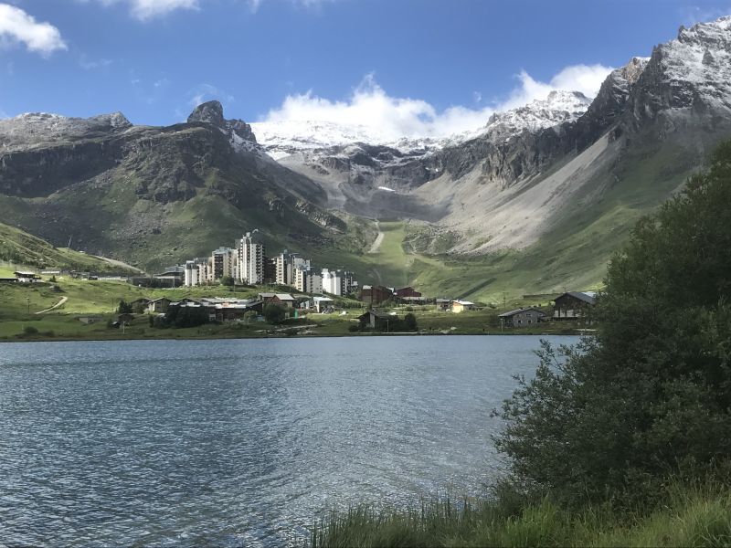 Vue sur le lac de Tignes